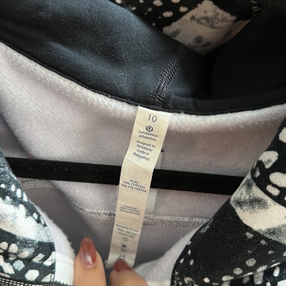 LuluLemon Scuba hoodie - Picture 2 of 3